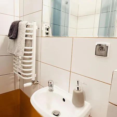 Guest house Beskidy Jezioro Zywieckie Z Lazienka Klimatyzacja Tv Wifi Pietrzykowice (Bielsko-Biala)