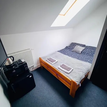 Beskidy Jezioro Zywieckie Z Lazienka Klimatyzacja Tv Wifi Guest house Pietrzykowice (Bielsko-Biala)