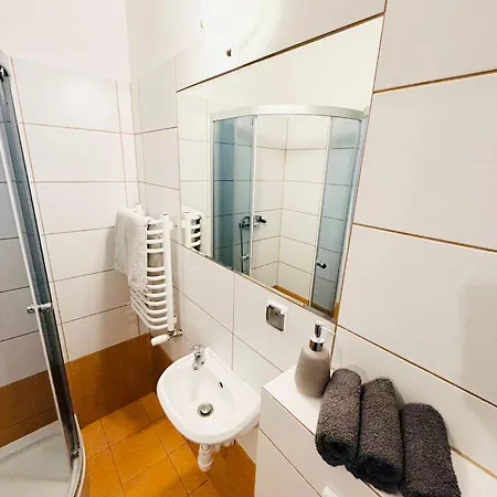 Beskidy Jezioro Zywieckie Z Lazienka Klimatyzacja Tv Wifi Pensión 3*