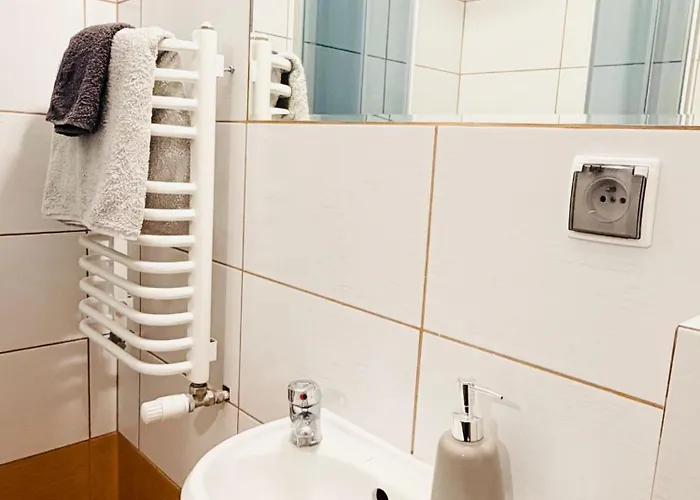 Pensión Beskidy Jezioro Zywieckie Z Lazienka Klimatyzacja Tv Wifi Pietrzykowice (Bielsko-Biala)