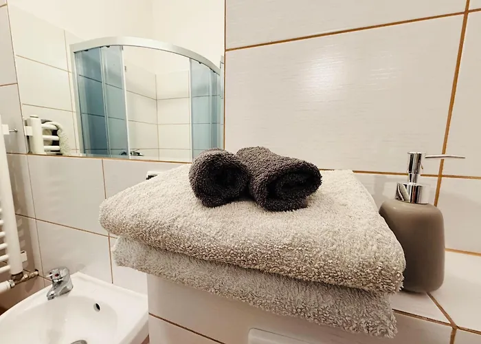 Beskidy Jezioro Zywieckie Z Lazienka Klimatyzacja Tv Wifi Pensión 3*